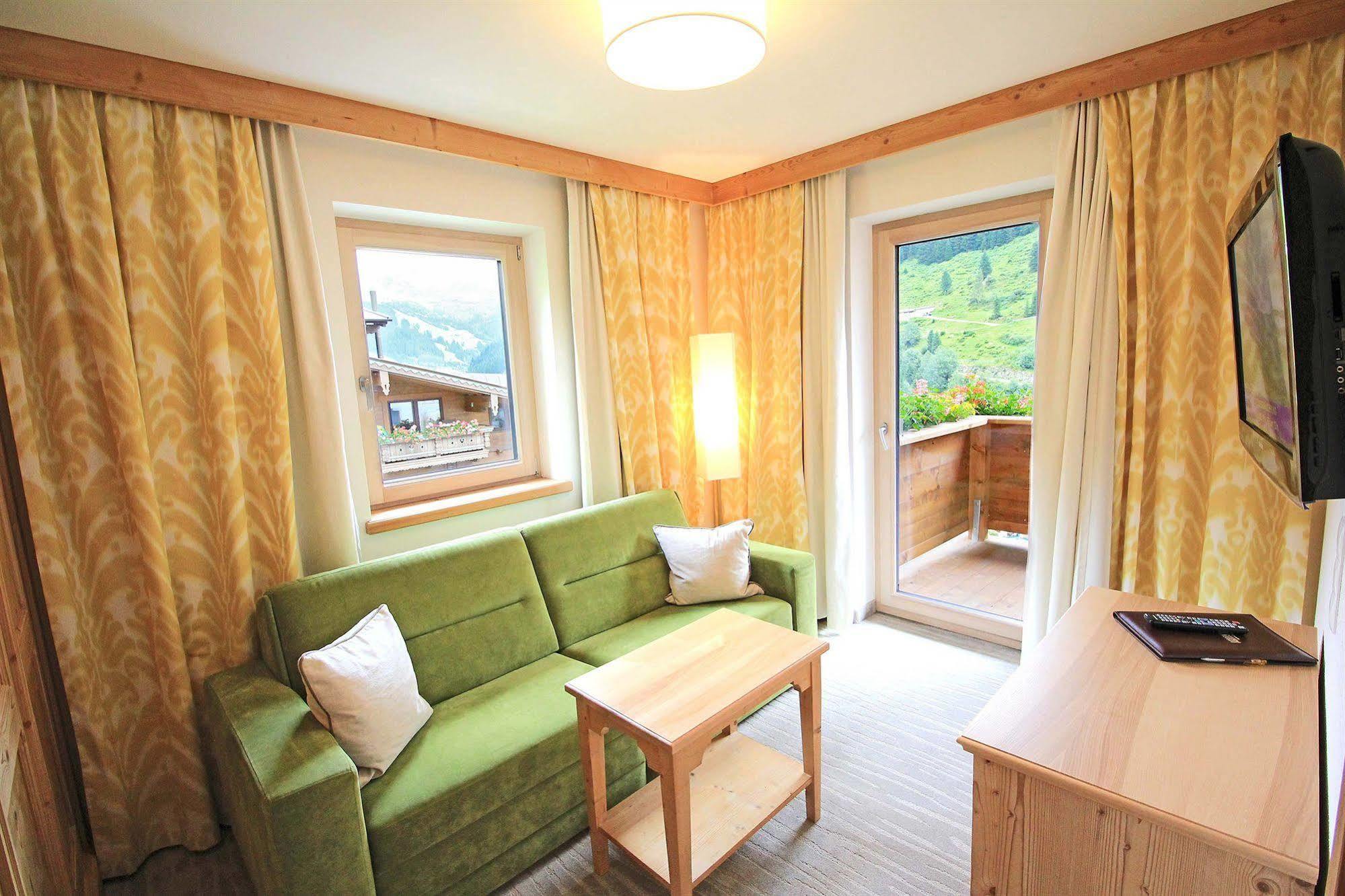 Hotel Pension Sonnleiten Tux Luaran gambar
